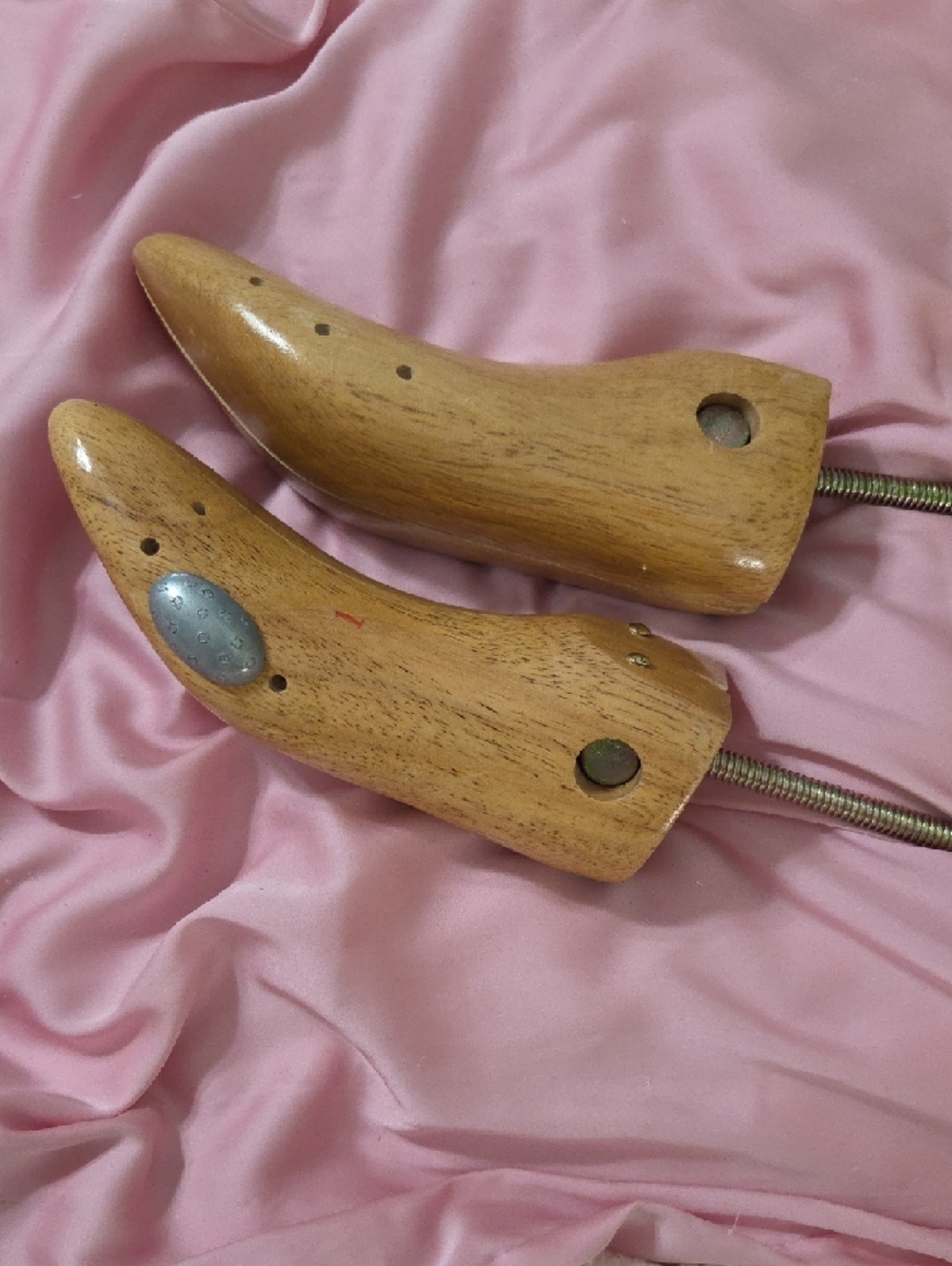 Wooden Shoe Trees for Women - Light Brown - Picture 4 of 4